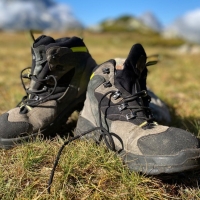 Треккинговые ботинки