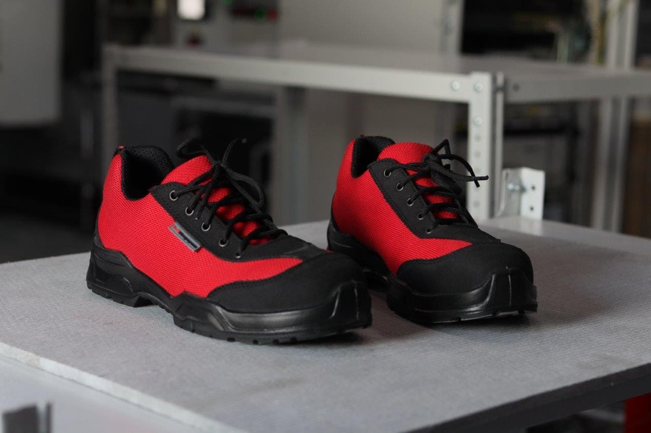 Спецобувь M-808PS в использовании